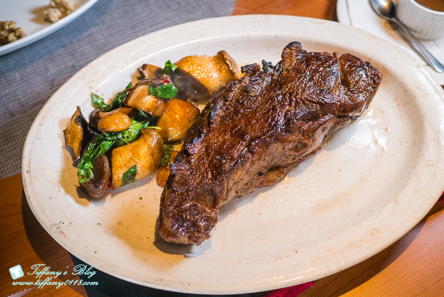 [台北美食]綻1852 牛排館/結合台菜創意的料理/台北最好吃的牛排龍蝦在這裡(附菜單)