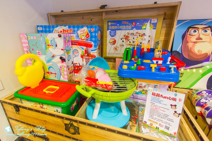 [台中住宿]歐非行旅/平價台中住宿推薦 /平日雙人房+gogoro任妳騎9hr不到2000元超划算/近審計新村及勤美綠園道的台中旅店