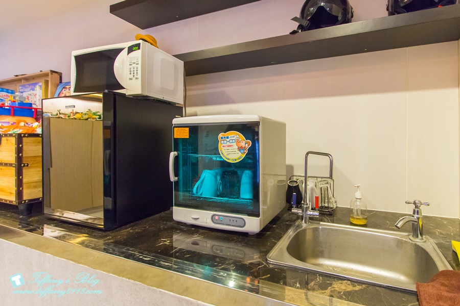 [台中住宿]歐非行旅/平價台中住宿推薦 /平日雙人房+gogoro任妳騎9hr不到2000元超划算/近審計新村及勤美綠園道的台中旅店