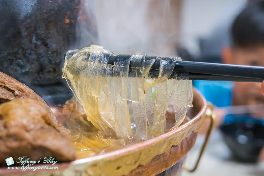 [台中美食]清真恩德元餃子館/台中必吃牛肉火鍋(附菜單)/沒預約吃不到的牛肉丸火鍋