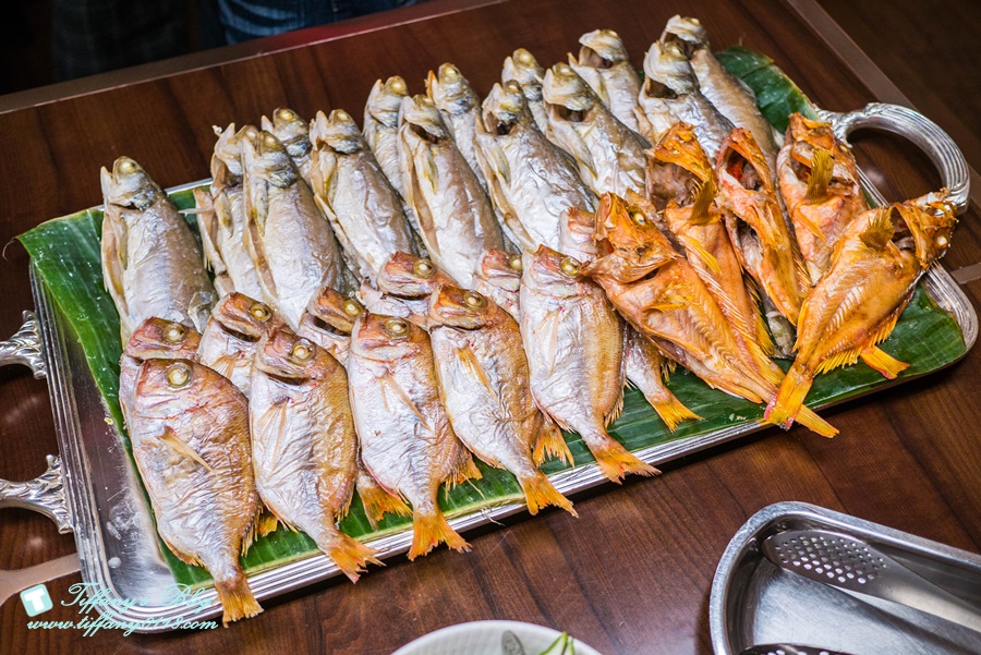 2019新北耶誕城燈區完整紀錄及交通資訊/教你怎麼玩怎麼去/32樓免費看夜景