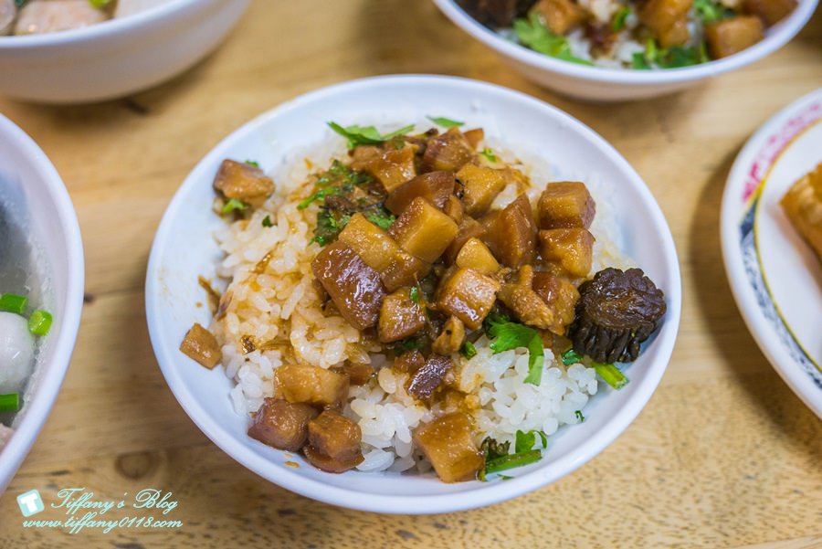 [台南美食]永記虱目魚丸/台南在地人推薦早午餐選擇/虱目魚丸湯和肉燥飯必點