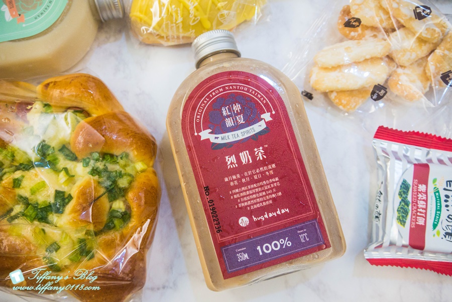 [市政府美食]Hugdayday烈奶茶/網美系飲品推薦/四款茶葉不同奶茶真材實料超好喝/IG打卡飲料