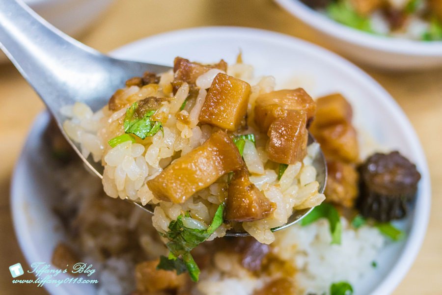 [台南美食]永記虱目魚丸/台南在地人推薦早午餐選擇/虱目魚丸湯和肉燥飯必點
