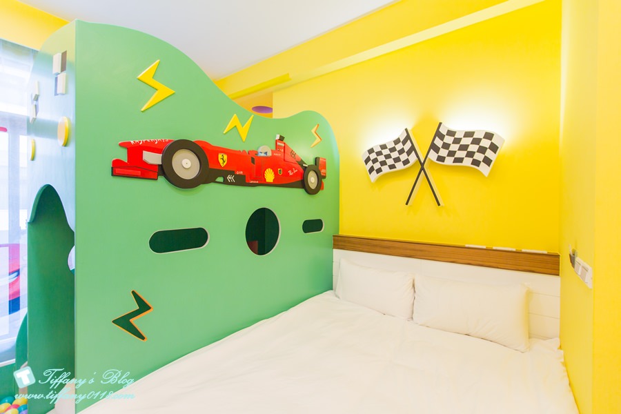 [宜蘭民宿推薦‧五結]米可親子民宿/主題式溜滑梯親子房型/戶外休憩空間+超大戲水池