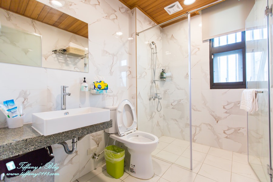 [宜蘭民宿推薦‧五結]米可親子民宿/主題式溜滑梯親子房型/戶外休憩空間+超大戲水池