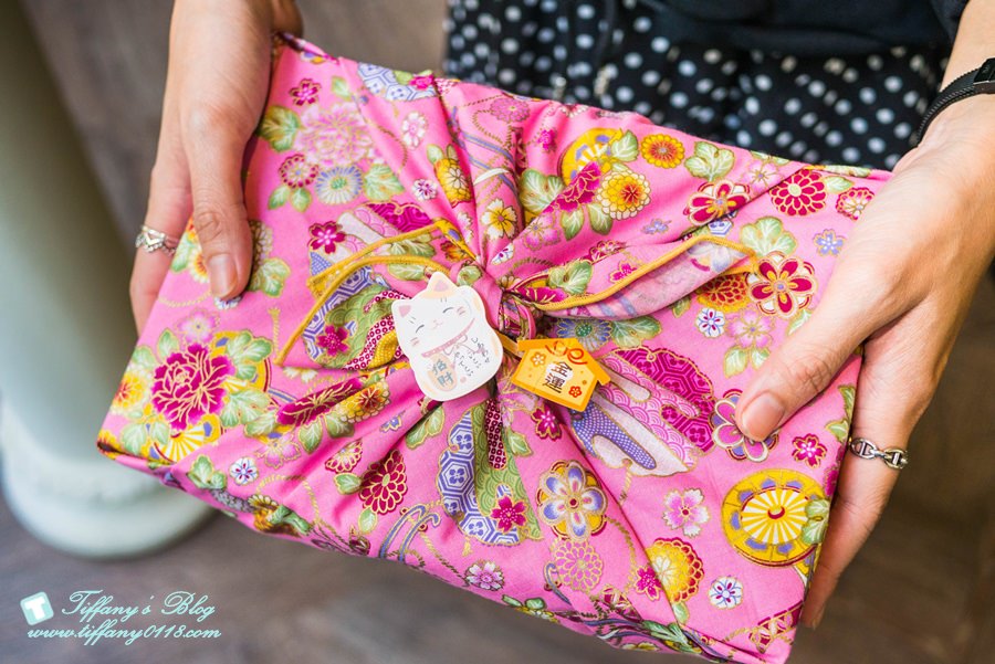 [台北伴手禮]有幸福Cafe伴手禮盒推薦/包裝美又好吃/送禮大方又有質感