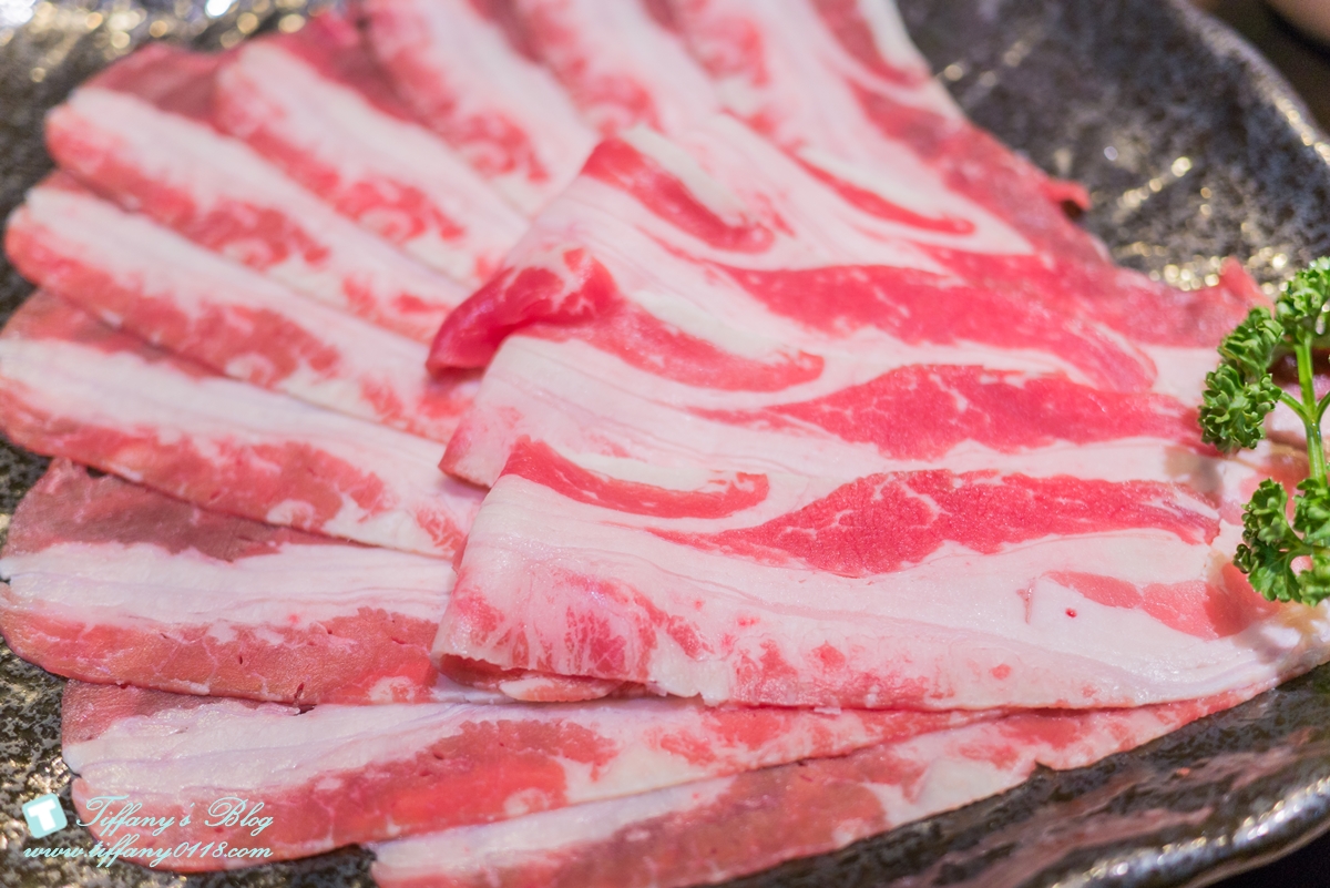 [蘆洲火鍋推薦]銅花精緻涮涮鍋/活龍蝦買一送一超划算/高檔食材+桌邊服務讓妳視覺味覺雙享受