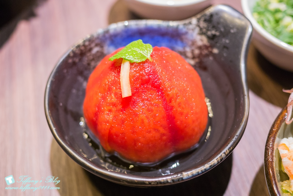 [蘆洲火鍋推薦]銅花精緻涮涮鍋/活龍蝦買一送一超划算/高檔食材+桌邊服務讓妳視覺味覺雙享受