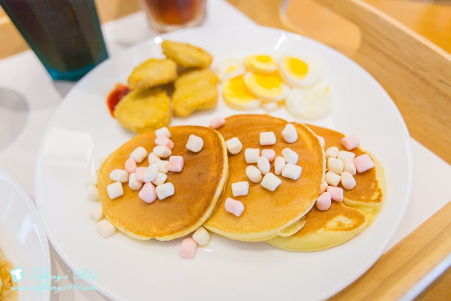 [宜蘭民宿推薦‧五結]米可親子民宿/主題式溜滑梯親子房型/戶外休憩空間+超大戲水池