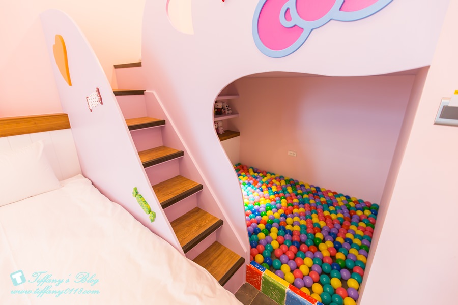 [宜蘭民宿推薦‧五結]米可親子民宿/主題式溜滑梯親子房型/戶外休憩空間+超大戲水池