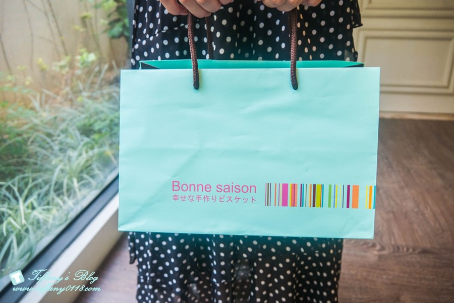 [台北伴手禮]有幸福Cafe伴手禮盒推薦/包裝美又好吃/送禮大方又有質感