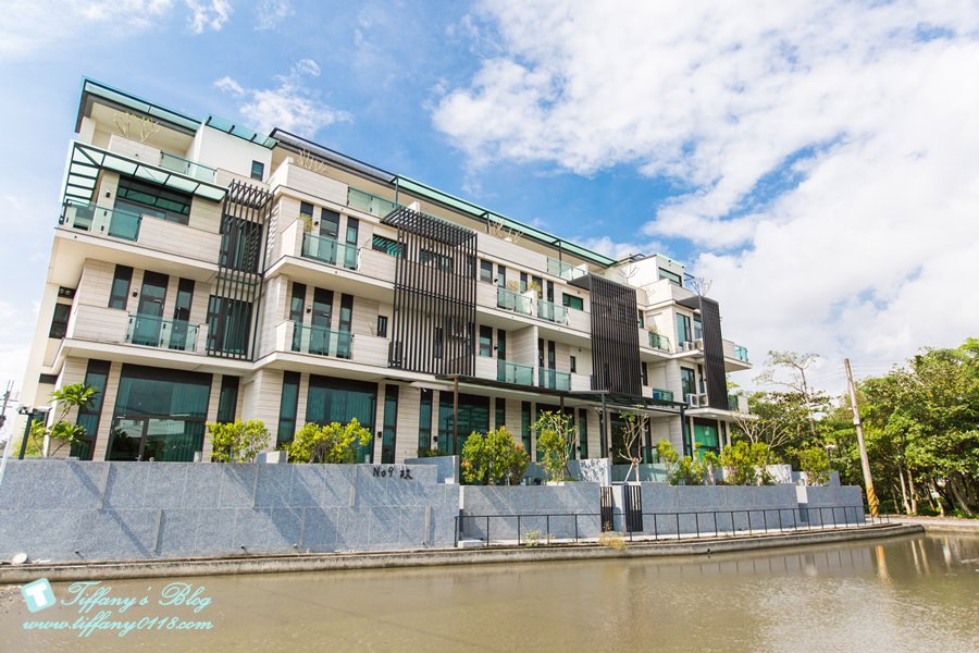 [宜蘭民宿推薦‧五結]米可親子民宿/主題式溜滑梯親子房型/戶外休憩空間+超大戲水池