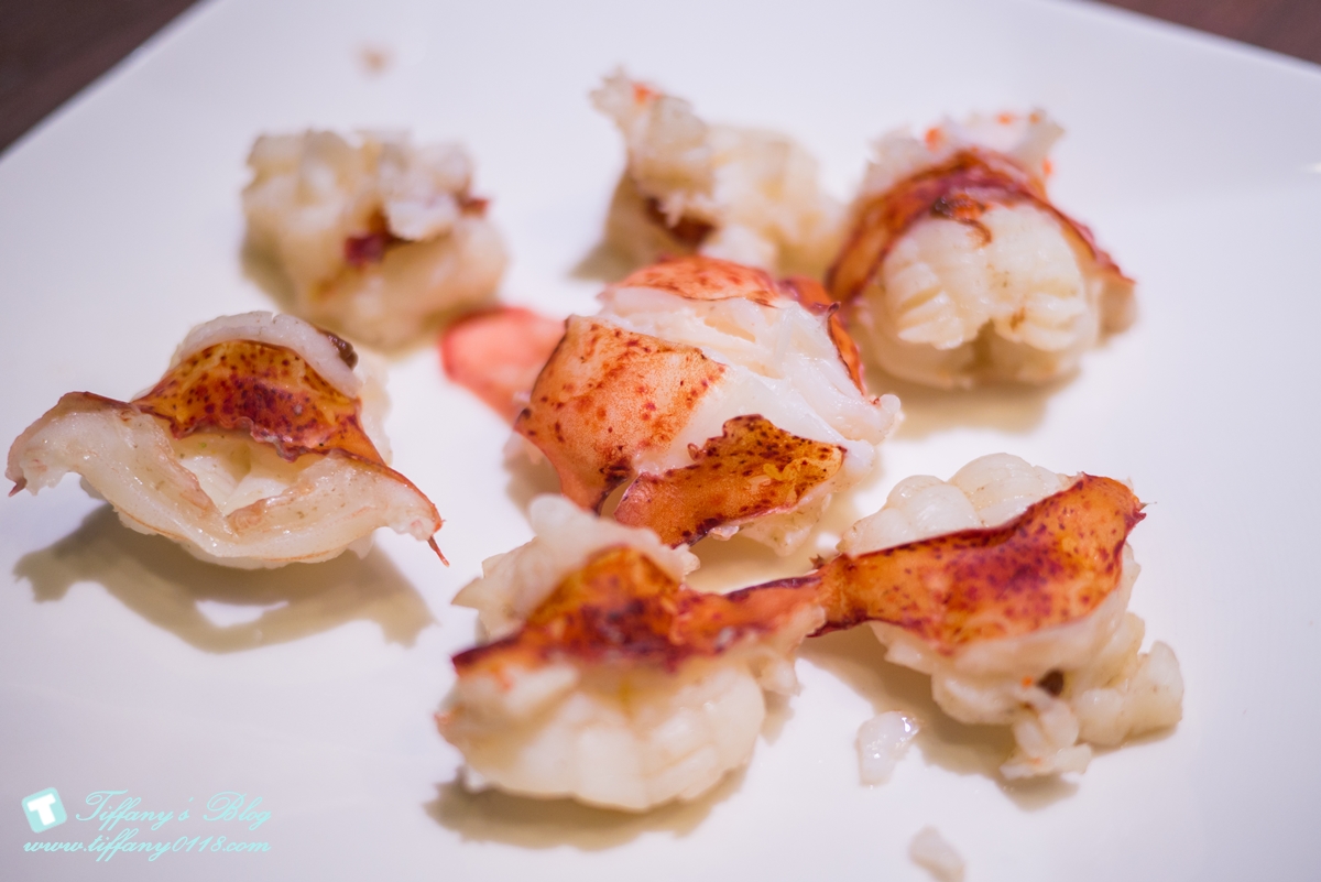 [蘆洲火鍋推薦]銅花精緻涮涮鍋/活龍蝦買一送一超划算/高檔食材+桌邊服務讓妳視覺味覺雙享受