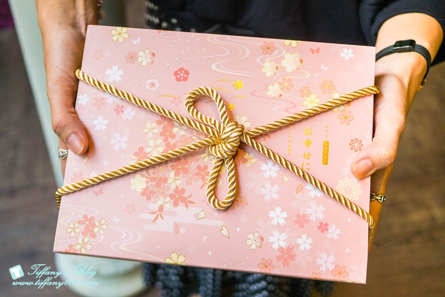 [台北伴手禮]有幸福Cafe伴手禮盒推薦/包裝美又好吃/送禮大方又有質感