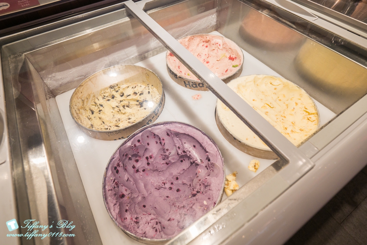 [西門町美食]新馬辣經典麻辣鍋漢中店(附菜單)/黑毛和牛+天使紅蝦+無骨牛小排+高檔海鮮吃到飽/食材新鮮超划算