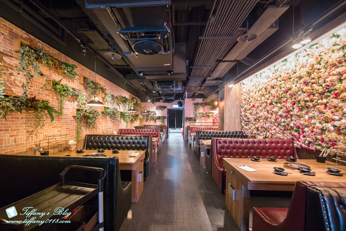 [西門町美食]新馬辣經典麻辣鍋漢中店(附菜單)/黑毛和牛+天使紅蝦+無骨牛小排+高檔海鮮吃到飽/食材新鮮超划算