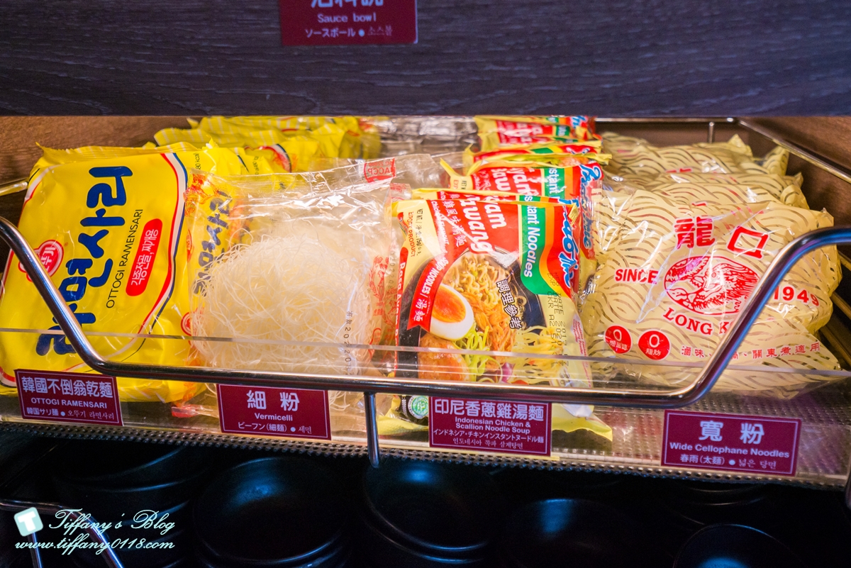 [西門町美食]新馬辣經典麻辣鍋漢中店(附菜單)/黑毛和牛+天使紅蝦+無骨牛小排+高檔海鮮吃到飽/食材新鮮超划算