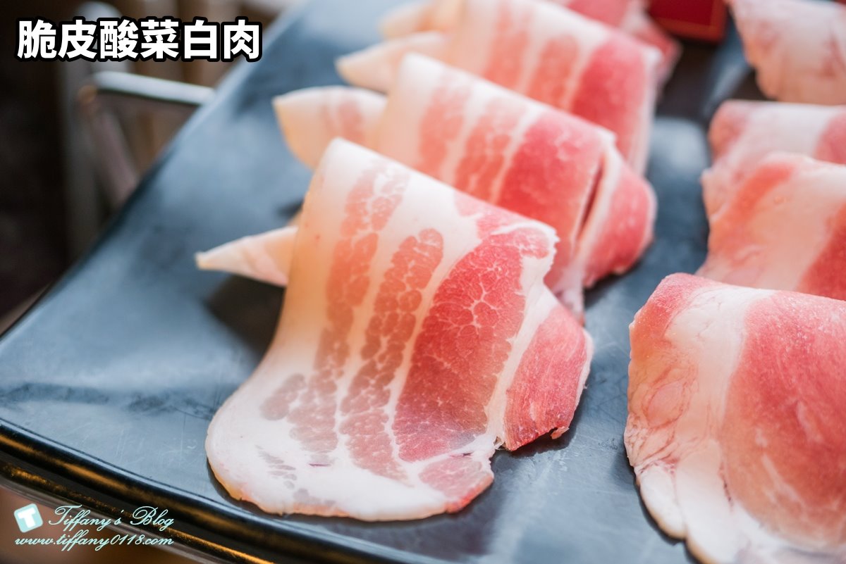 [西門町美食]新馬辣經典麻辣鍋漢中店(附菜單)/黑毛和牛+天使紅蝦+無骨牛小排+高檔海鮮吃到飽/食材新鮮超划算