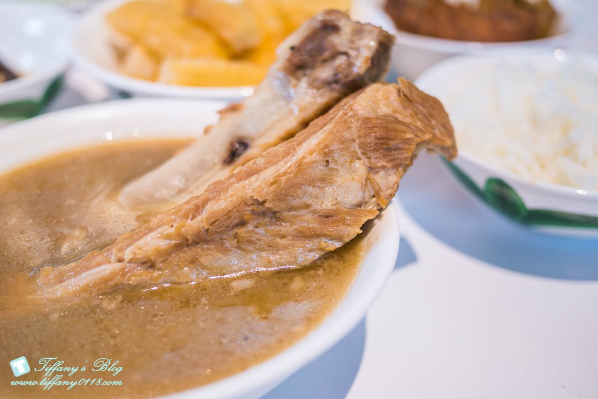 新加坡黃亞細肉骨茶/內用肉骨茶湯免費喝到飽/不用飛出國就能喝到正宗新加坡肉骨茶/新加坡超人氣美食