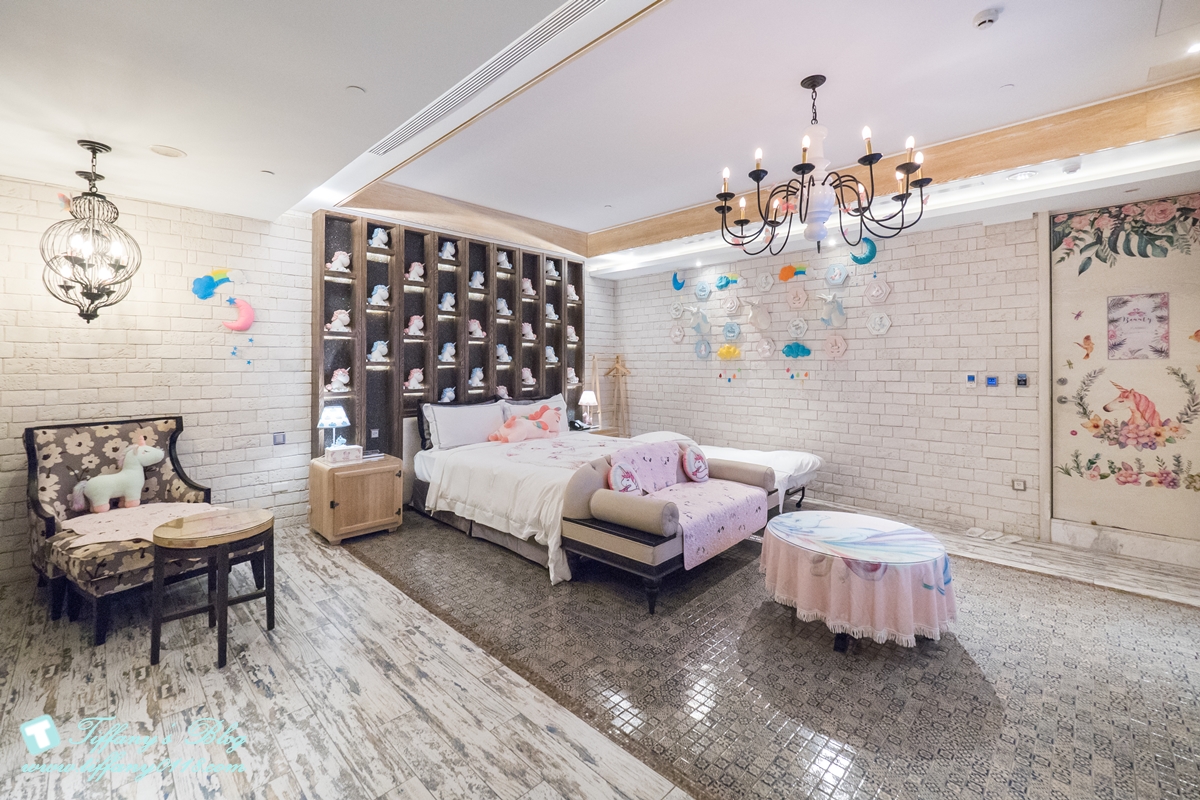 [台中住宿推薦]芭蕾城市渡假旅店/全台唯一獨角獸親子房型超夢幻/Villa主題房型寬敞又有特色