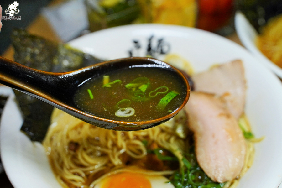 日本拉麵 鳳山美食 拉麵 幽靈拉麵 街頭 ラーメン麵柒八 