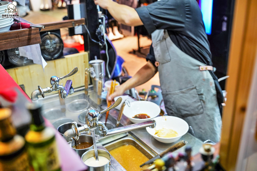 日本拉麵 鳳山美食 拉麵 幽靈拉麵 街頭 ラーメン麵柒八 