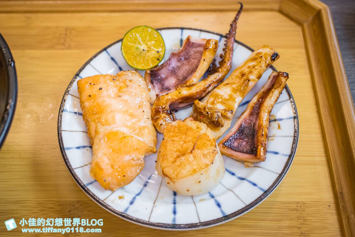 [微風台北車站美食]大河屋燒肉丼串燒(附菜單)/味噌湯飲料喝到飽/丼飯跟串燒都好吃