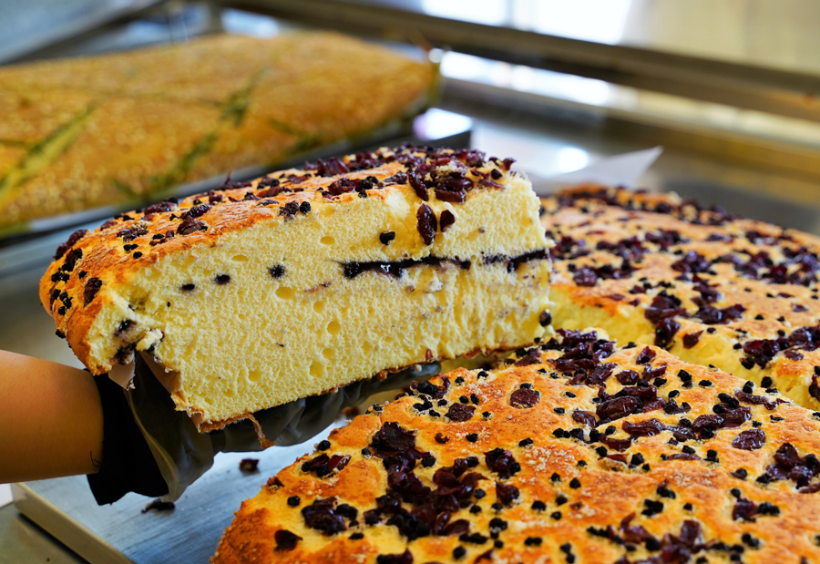 蚵仔寮 古早味蛋糕 小吃 必吃 伴手理 無油蛋糕 品銘 高雄美食