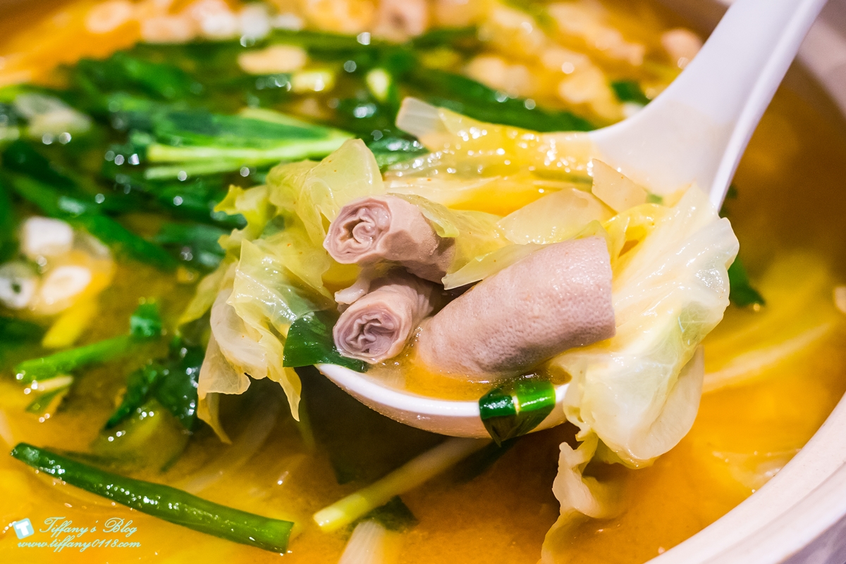 [台北美食]欣葉日本料理吃到飽(信義店)/台北吃到飽餐廳推薦/當月壽星免費扭蛋一次/認識欣葉員工享4人同行1人免費