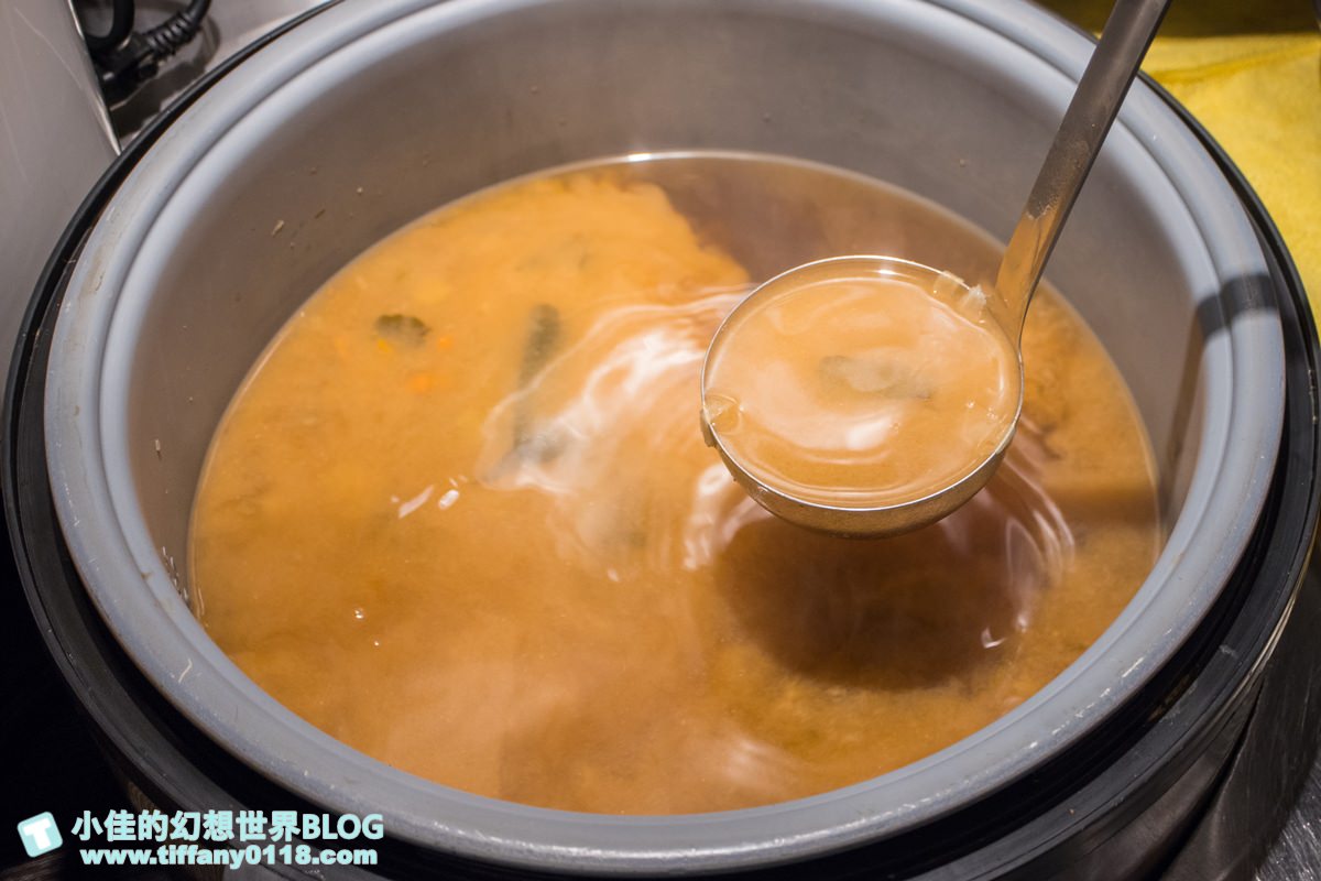 [微風台北車站美食]大河屋燒肉丼串燒(附菜單)/味噌湯飲料喝到飽/丼飯跟串燒都好吃