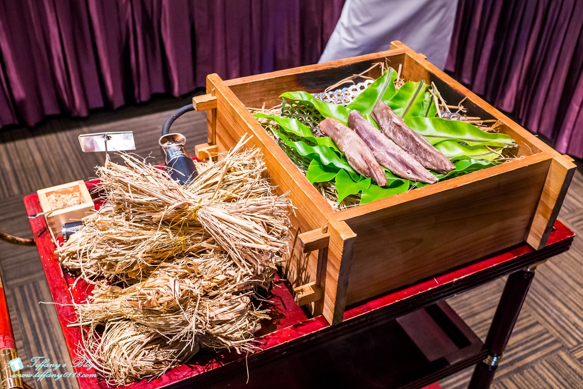 [台北美食]欣葉日本料理吃到飽(信義店)/台北吃到飽餐廳推薦/當月壽星免費扭蛋一次/認識欣葉員工享4人同行1人免費