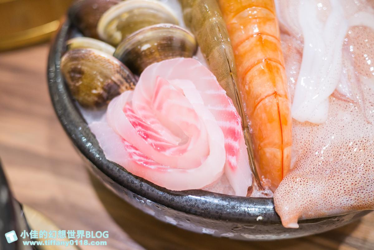 [台中火鍋]良食煮意有機鍋物/有機葉菜無限量吃到飽(附菜單)/平日商業午餐主食肉盤免費升級1.5倍