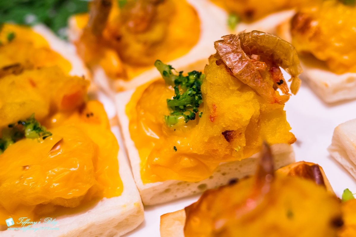 [台北美食]欣葉日本料理吃到飽(信義店)/台北吃到飽餐廳推薦/當月壽星免費扭蛋一次/認識欣葉員工享4人同行1人免費