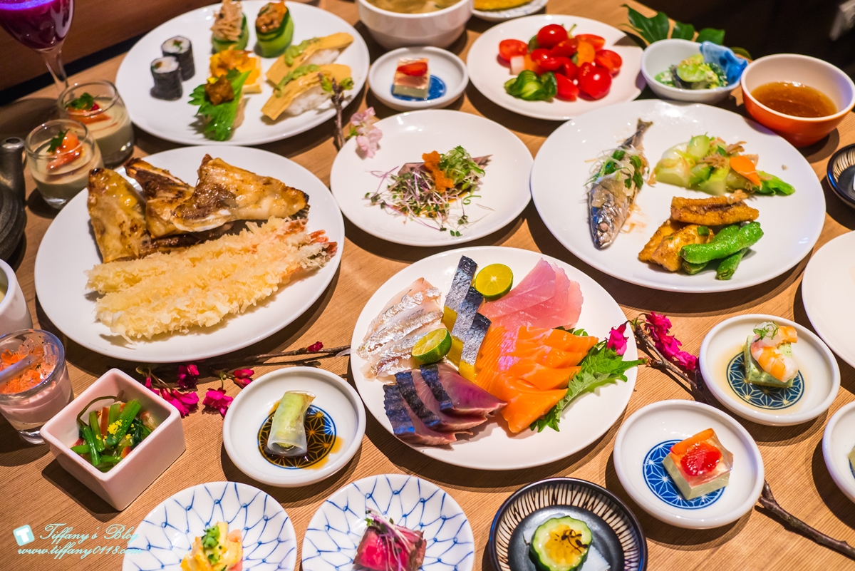 [台北美食]欣葉日本料理吃到飽(信義店)/台北吃到飽餐廳推薦/當月壽星免費扭蛋一次/認識欣葉員工享4人同行1人免費