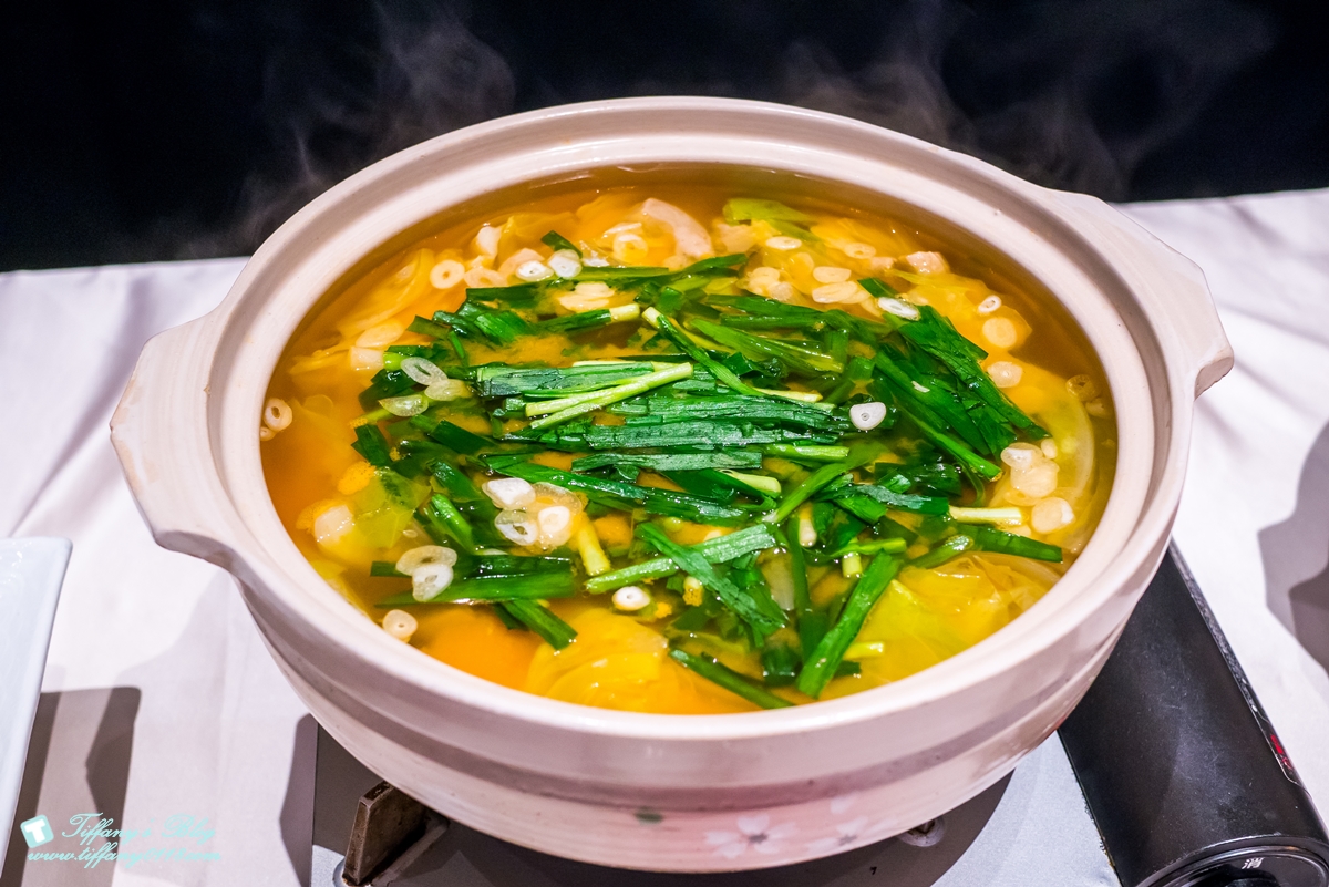 [台北美食]欣葉日本料理吃到飽(信義店)/台北吃到飽餐廳推薦/當月壽星免費扭蛋一次/認識欣葉員工享4人同行1人免費