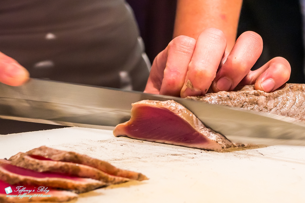 [台北美食]欣葉日本料理吃到飽(信義店)/台北吃到飽餐廳推薦/當月壽星免費扭蛋一次/認識欣葉員工享4人同行1人免費