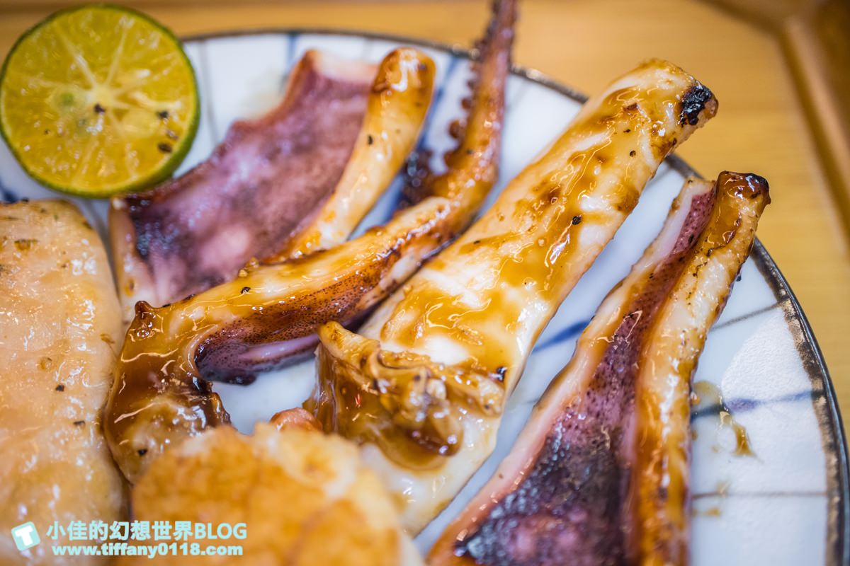 [微風台北車站美食]大河屋燒肉丼串燒(附菜單)/味噌湯飲料喝到飽/丼飯跟串燒都好吃