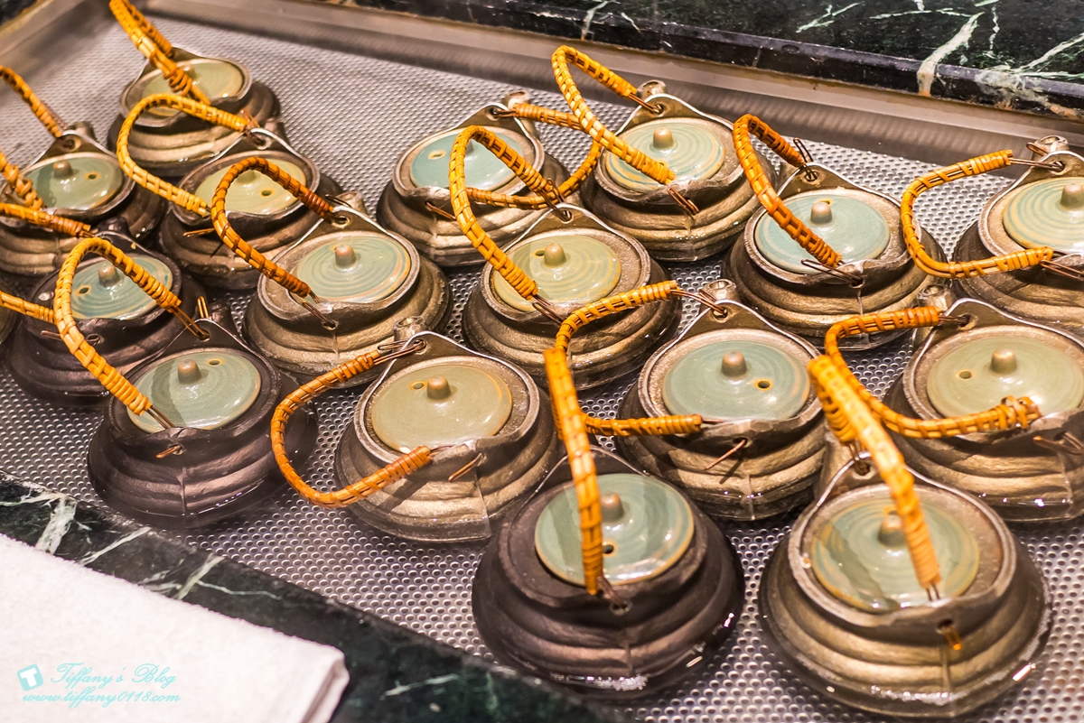 [台北美食]欣葉日本料理吃到飽(信義店)/台北吃到飽餐廳推薦/當月壽星免費扭蛋一次/認識欣葉員工享4人同行1人免費