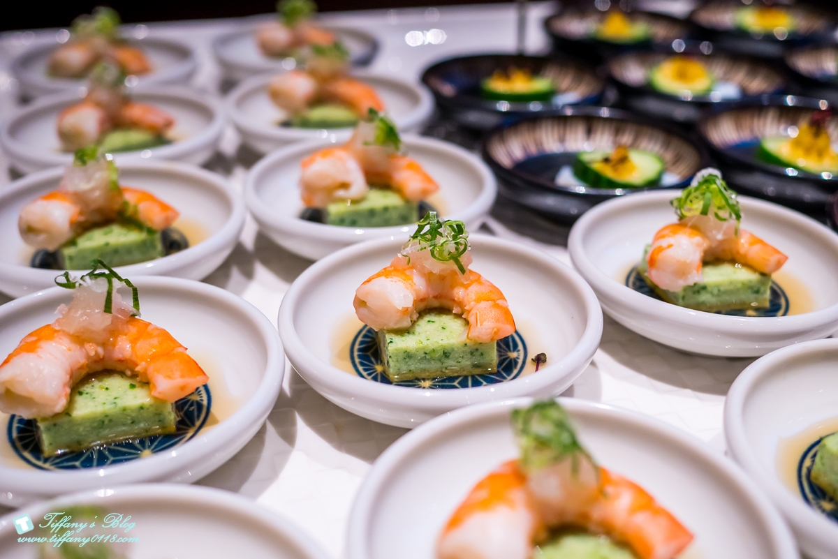 [台北美食]欣葉日本料理吃到飽(信義店)/台北吃到飽餐廳推薦/當月壽星免費扭蛋一次/認識欣葉員工享4人同行1人免費