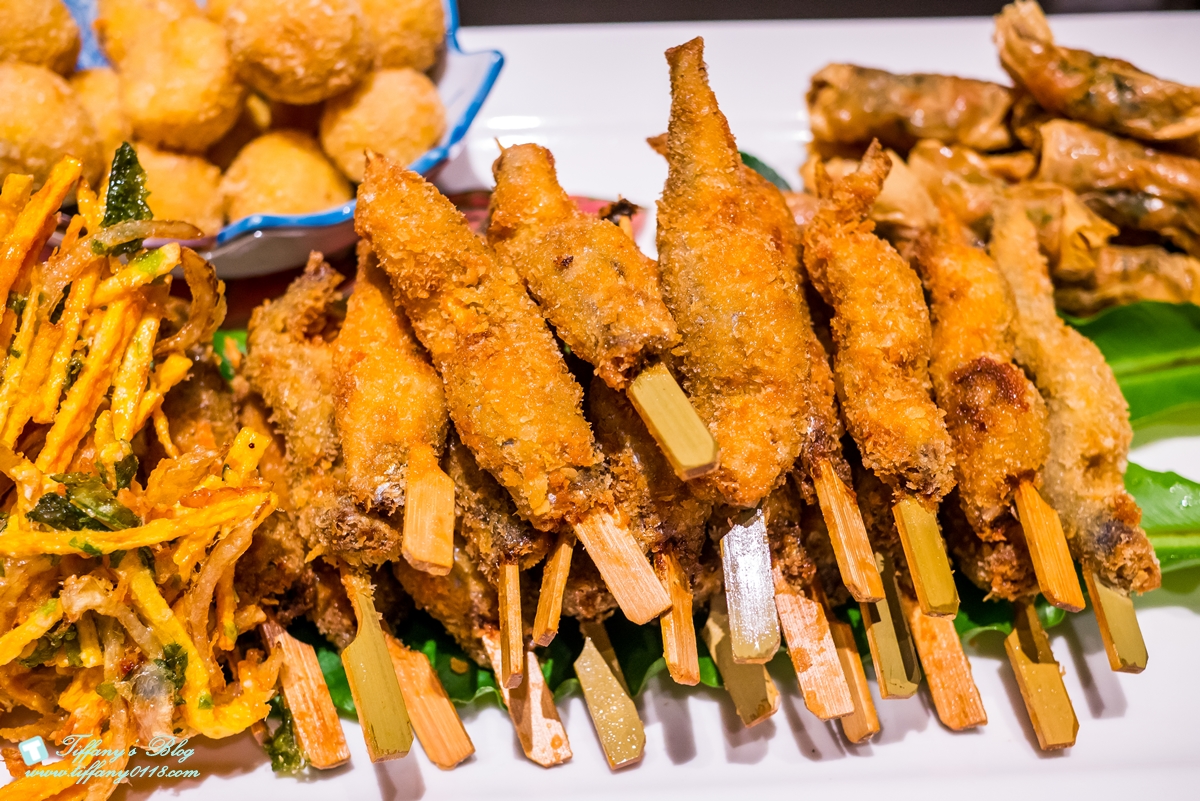 [台北美食]欣葉日本料理吃到飽(信義店)/台北吃到飽餐廳推薦/當月壽星免費扭蛋一次/認識欣葉員工享4人同行1人免費