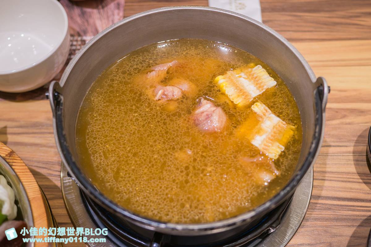 [台中火鍋]良食煮意有機鍋物/有機葉菜無限量吃到飽(附菜單)/平日商業午餐主食肉盤免費升級1.5倍