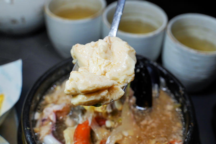 韓式料理 豆腐煲 聚餐 親子 夠味 小菜免費 韓國料理 家樂福