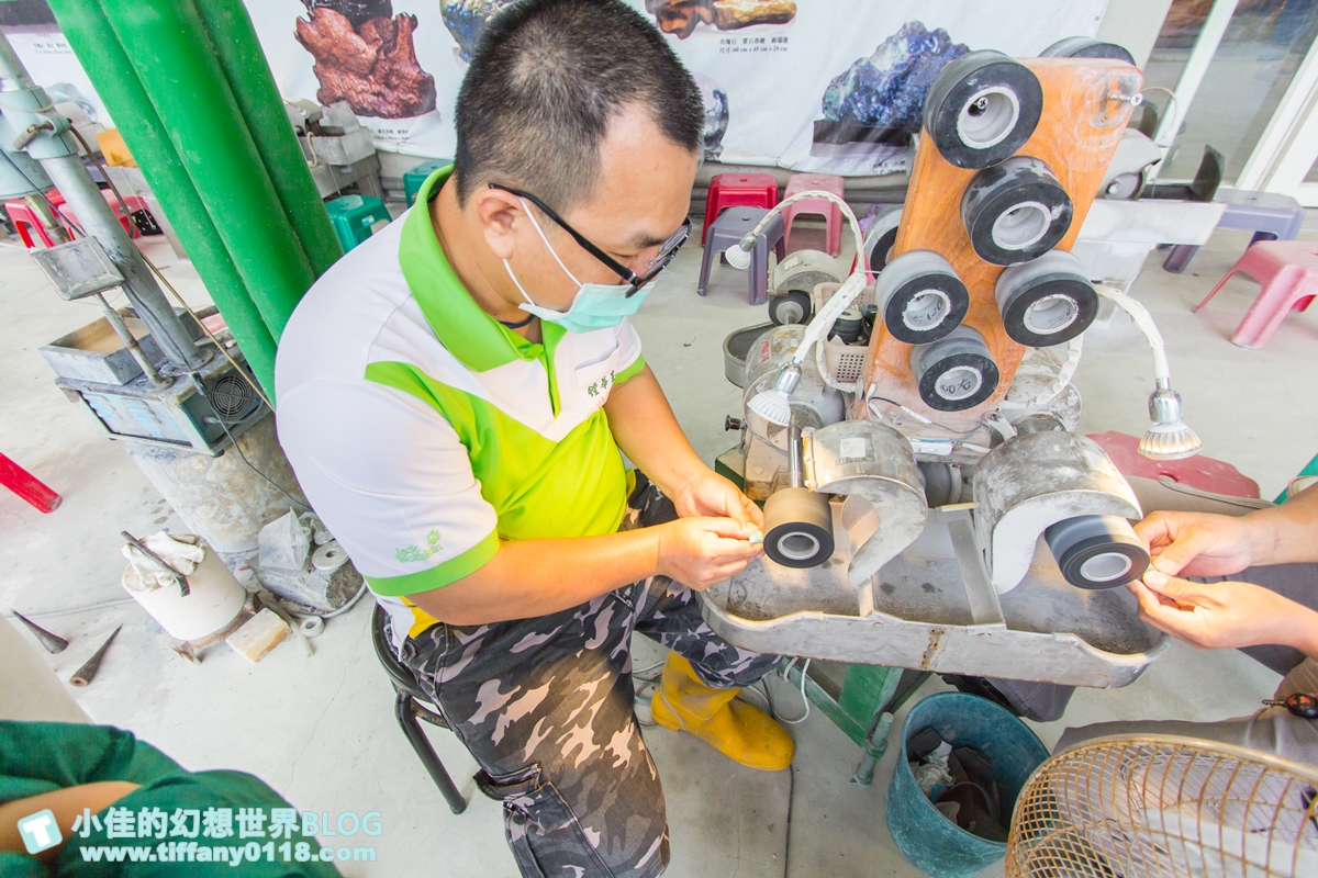 [花蓮親子景點]鍾華玉石藝術工坊/親子玉石DIY體驗推薦/安全又好玩還有獨一無二的玉石紀念品