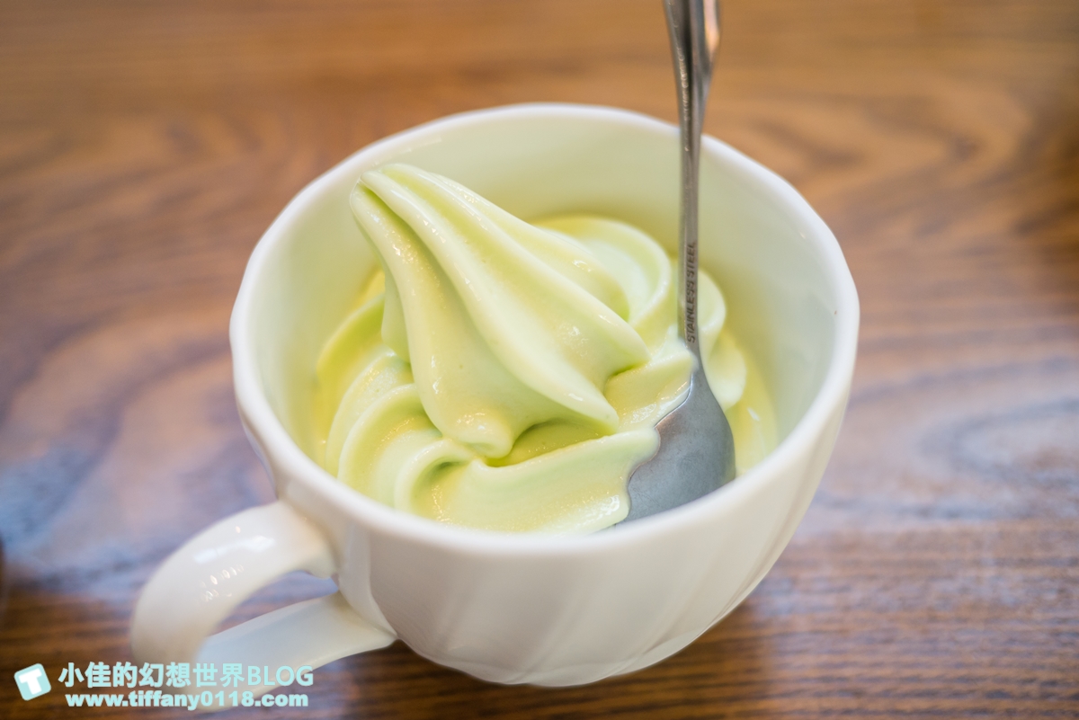 [台中美食]熱浪島南洋蔬食茶堂/戶外沙坑遊戲區/台中親子餐廳推薦/台中素食餐廳