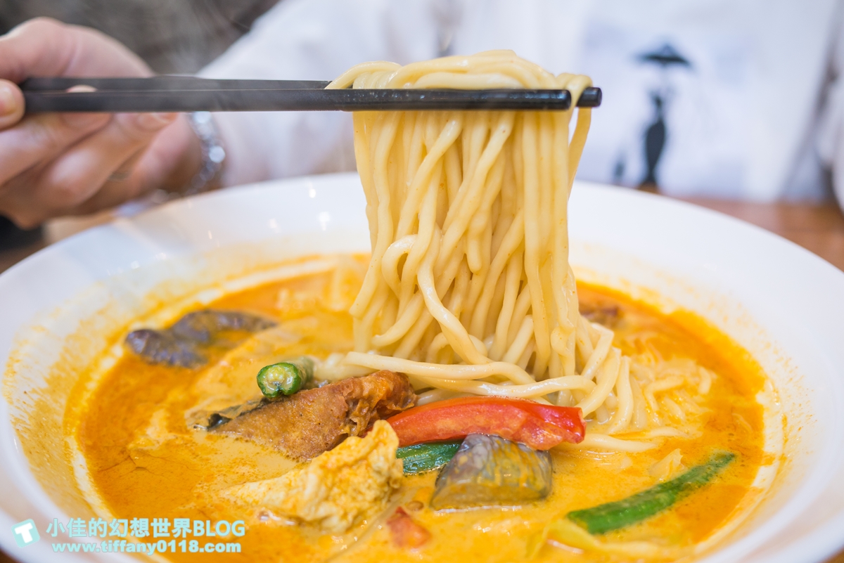 [台中美食]熱浪島南洋蔬食茶堂/戶外沙坑遊戲區/台中親子餐廳推薦/台中素食餐廳