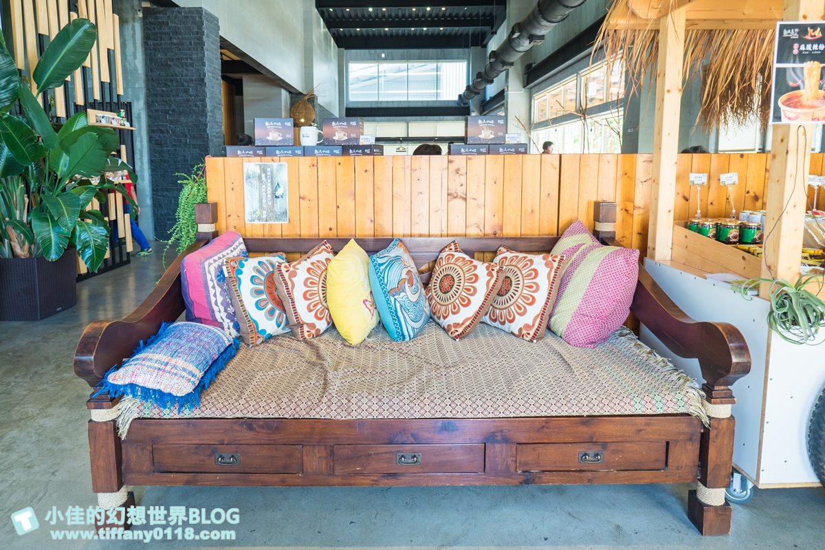 [台中美食]熱浪島南洋蔬食茶堂/戶外沙坑遊戲區/台中親子餐廳推薦/台中素食餐廳