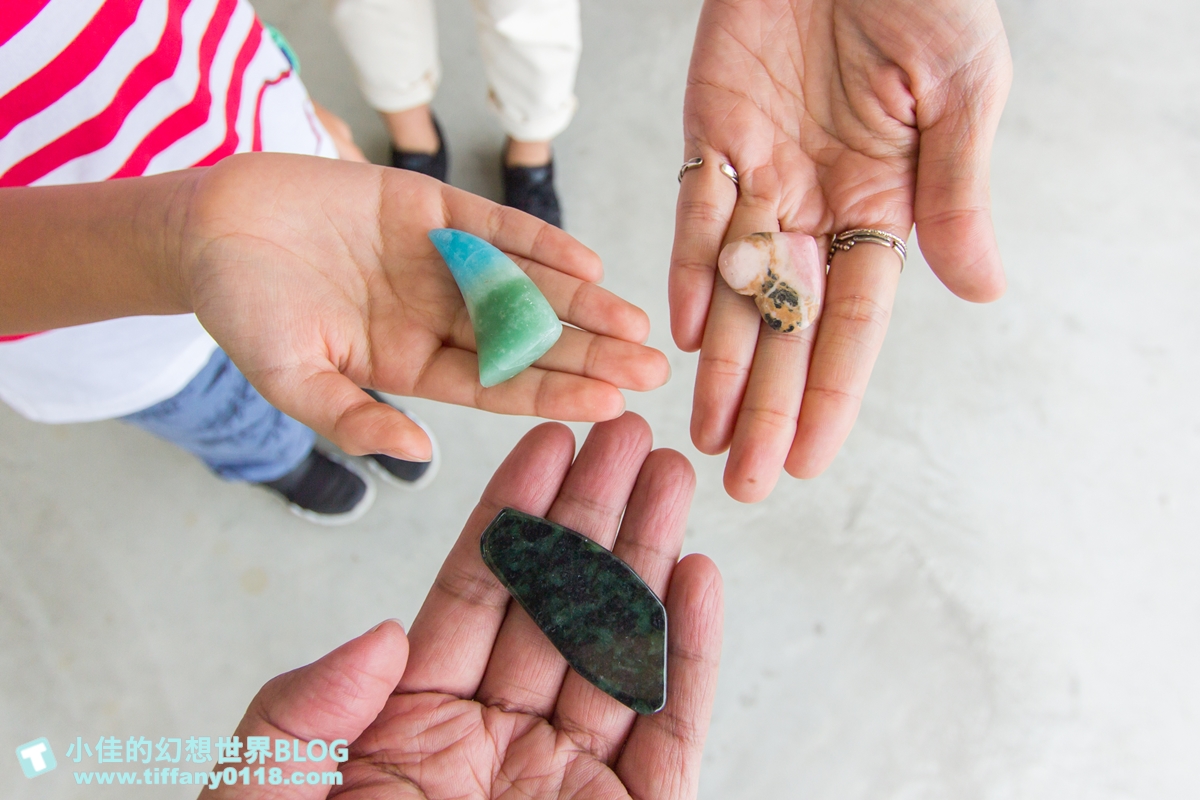 [花蓮親子景點]鍾華玉石藝術工坊/親子玉石DIY體驗推薦/安全又好玩還有獨一無二的玉石紀念品