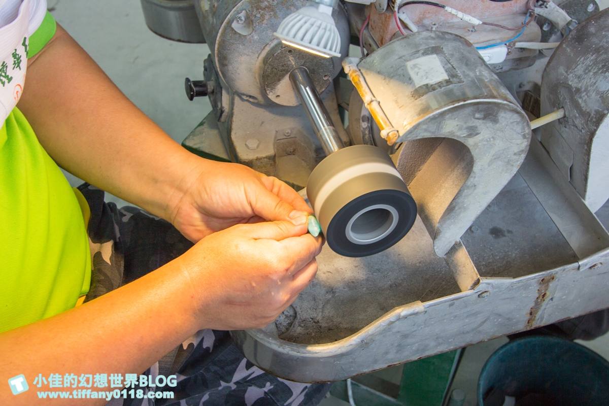 [花蓮親子景點]鍾華玉石藝術工坊/親子玉石DIY體驗推薦/安全又好玩還有獨一無二的玉石紀念品