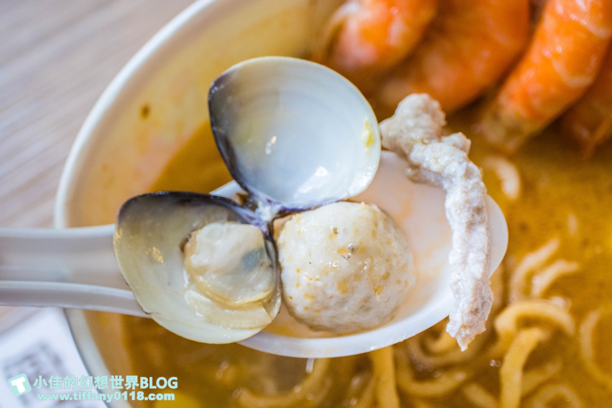 [高雄早午餐]美迪亞漢堡店總店(附菜單)/號稱高雄最好吃的鍋燒麵/有酸菜的燒肉土司也很推薦